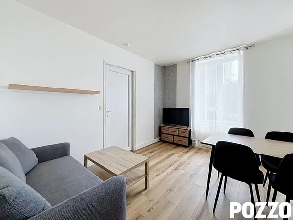 APPARTEMENT MEUBLE DE TYPE F2 EN REZ-DE-CHAUSSEE A PROXIMITE DU CENTRE VILLE