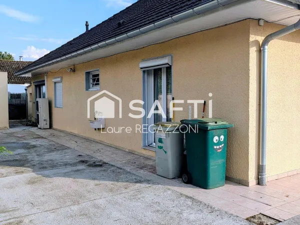 Maison de plain-pied - au calme - 2 garages