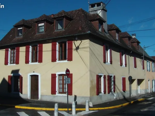 Immeuble 17 pièces 324 m²
