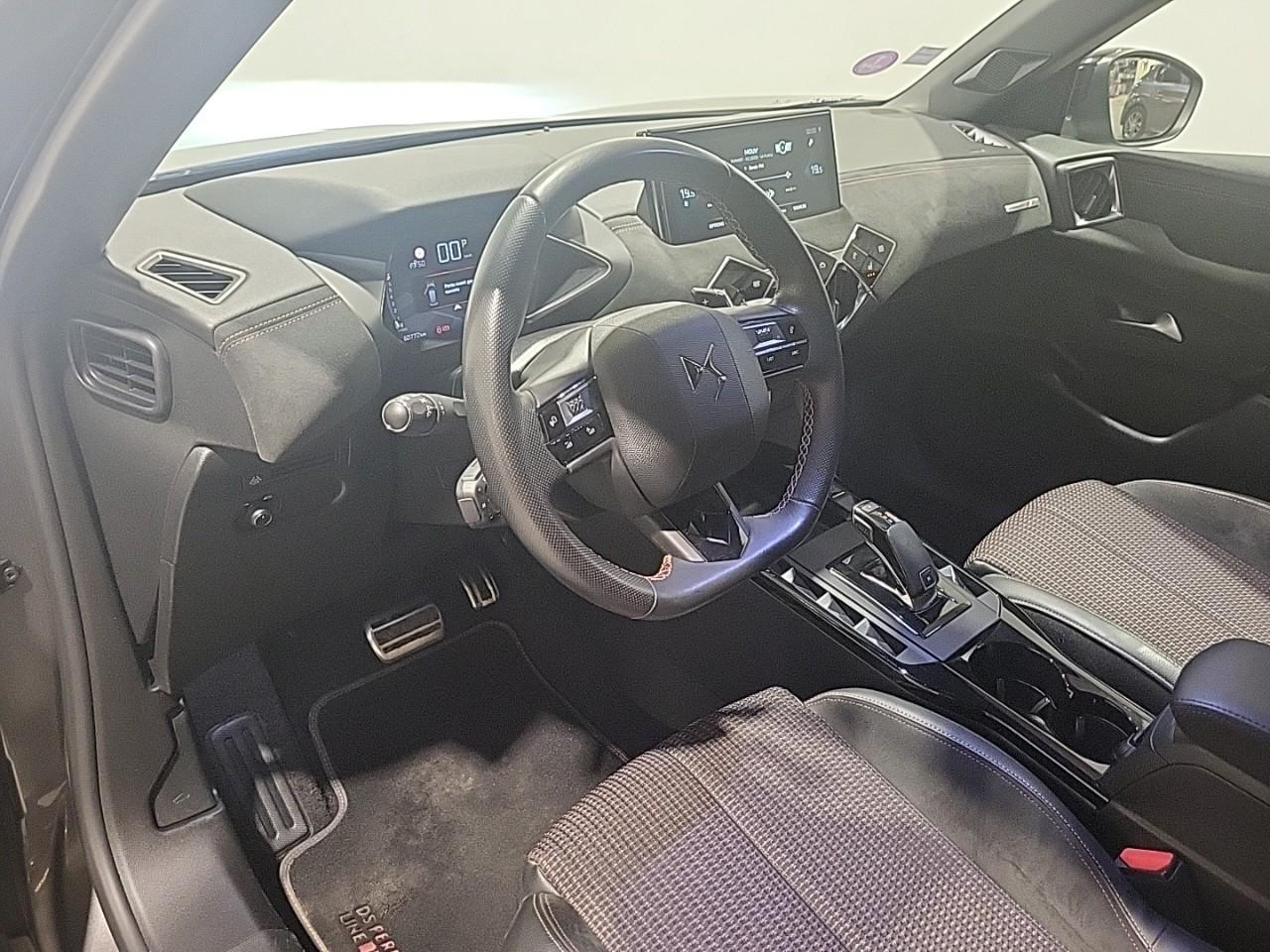Ds Ds 3 crossback puretech 130 eat8 performance line+ — photo 9