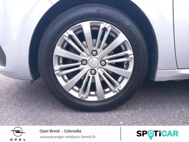 Peugeot 208 1.2 puretech 82ch style — photo 6
