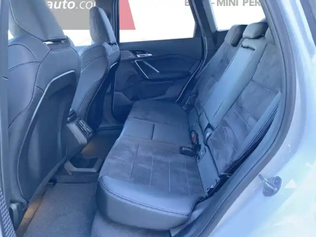 Bmw X1 i edrive20 — photo 14