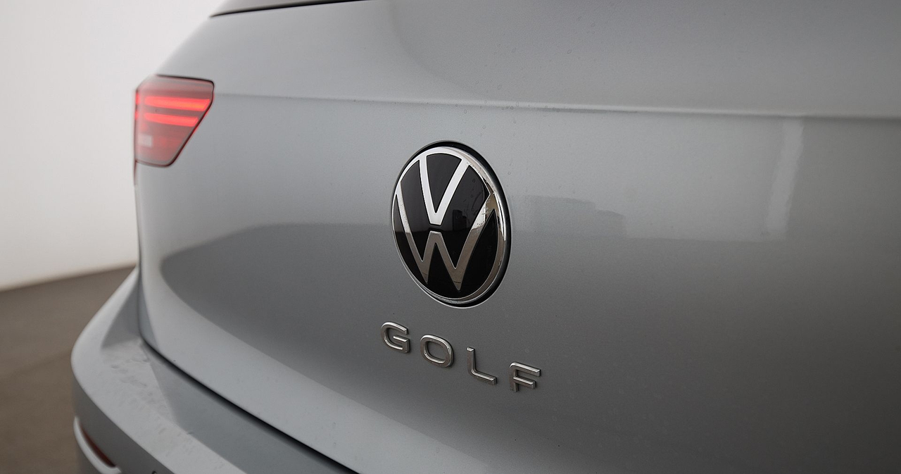 Volkswagen Golf 8 — photo 13