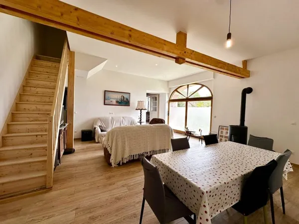Maison 8 pièces 173 m²