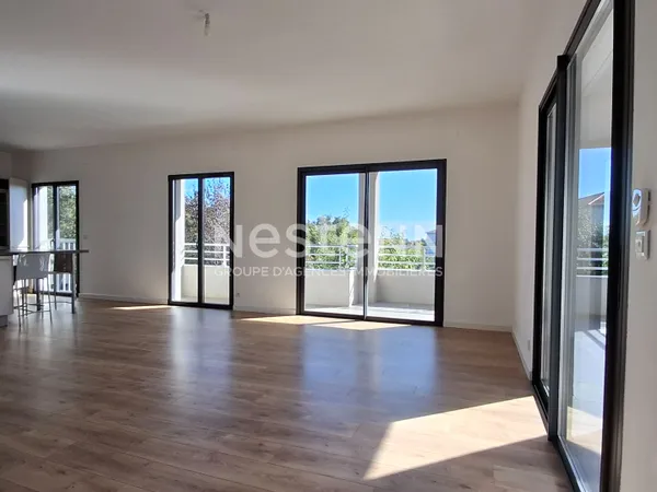 Appartement Biguglia 3 pièce(s) 85.35 m2 20620 Biguglia Corse