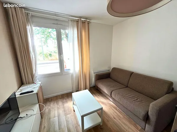 Studio 1 pièce 19 m²
