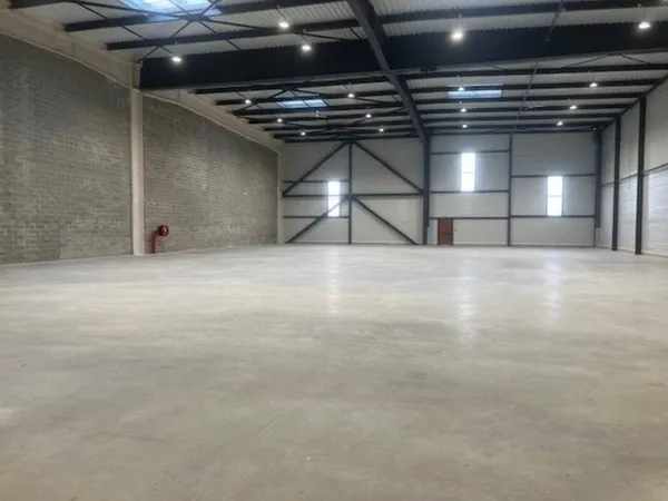 Local d'activité 5176 m²
