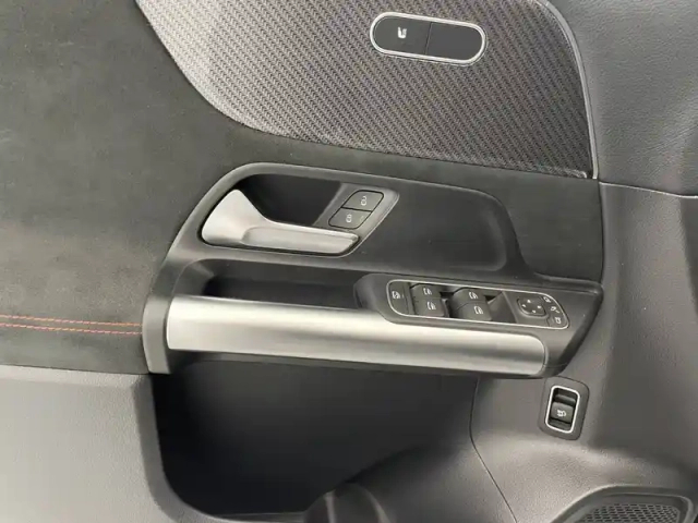 Mercedes Gla 200 d 8g-dct — photo 38