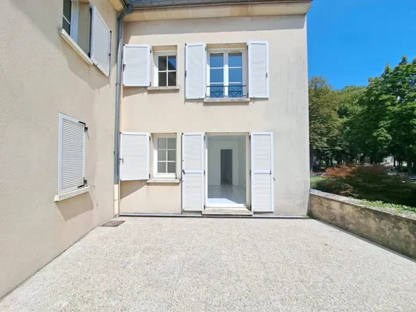 Local professionnel 2 pièces 39 m²