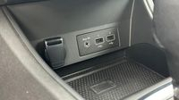Renault Captur E-Tech full hybrid 145 Techno fast track — photo 16