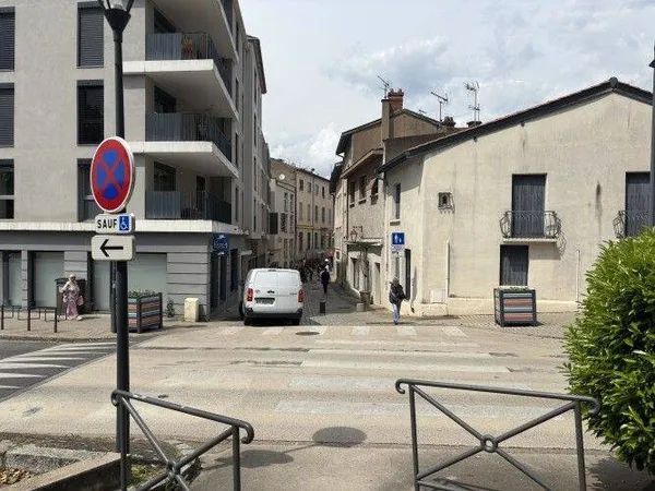 Local commercial 66 m²