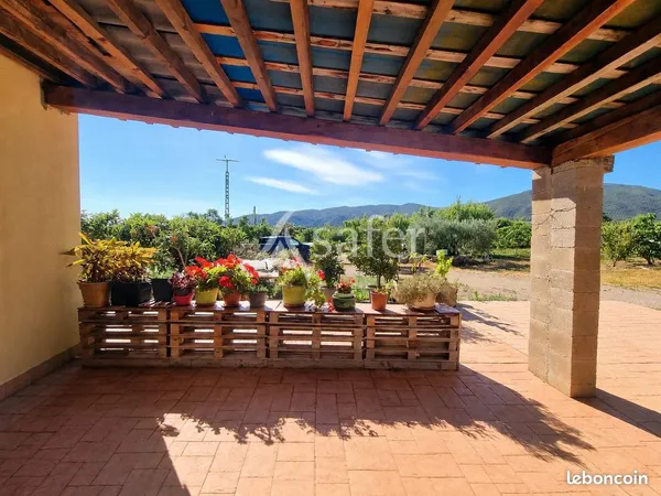 Propriété 6 pièces 290 m²