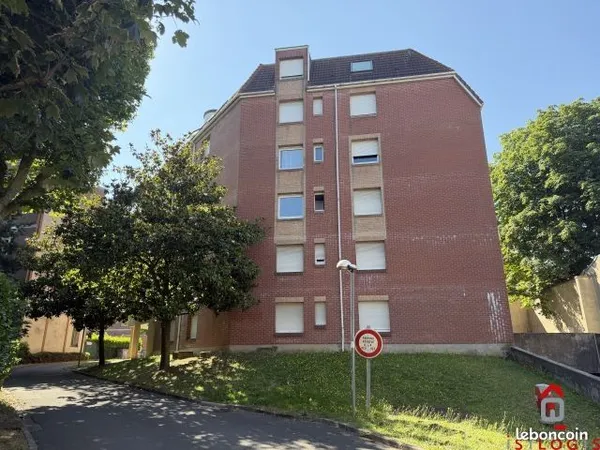 Studio 1 pièce 19 m²