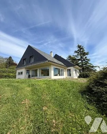 Maison 7 pièces 223 m²