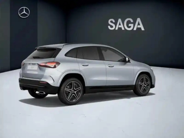 Mercedes Gla 200 d amg line — photo 20