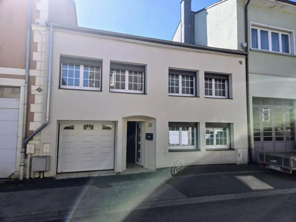 Maison 8 pièces 218 m²