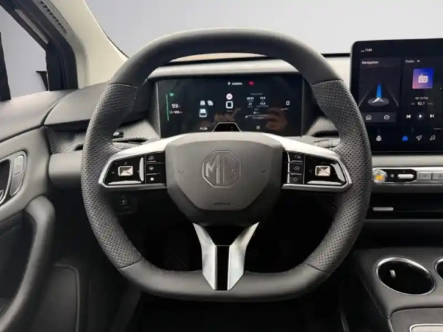Mg Mg4 premium 64kwh 140kw — photo 10