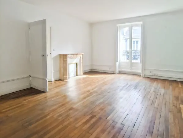 Local professionnel 187 m²