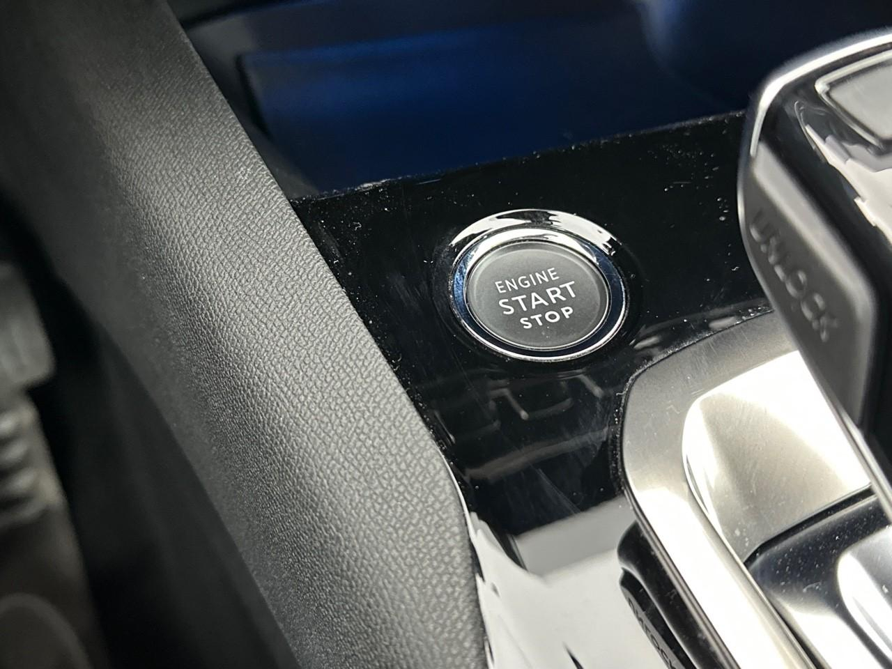 Peugeot 3008 hybrid 225 e-eat8 allure pack — photo 29