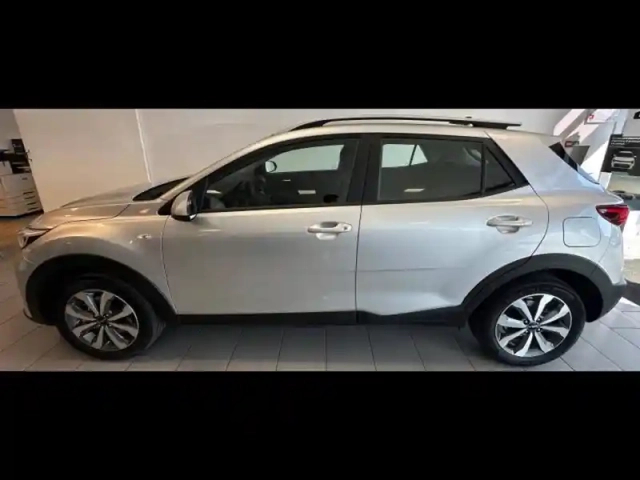 Kia Stonic 1.0 t-gdi 100ch active — photo 8