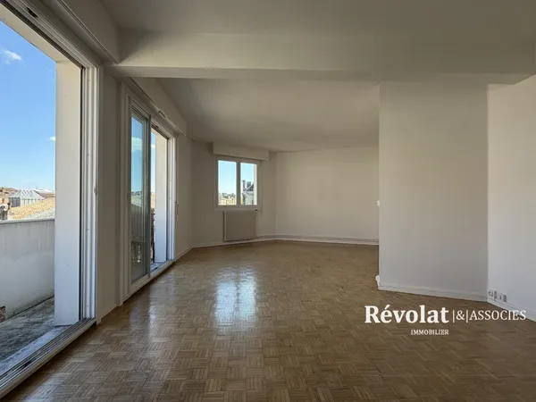 Vends t3 - 82.37 m² - Bordeaux 33000