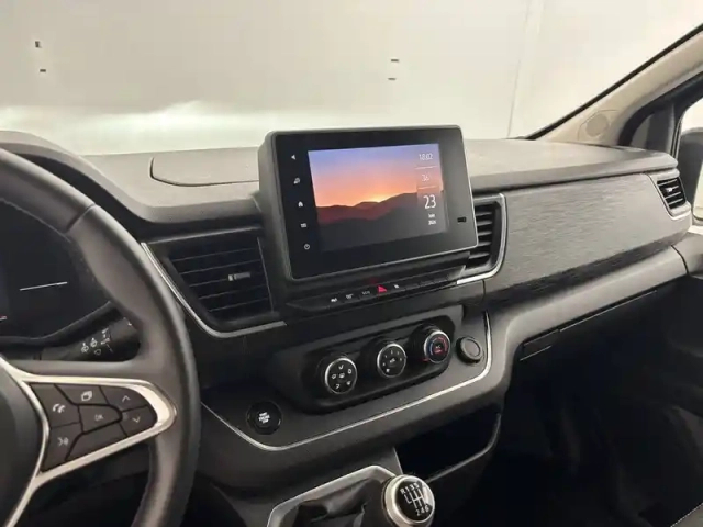 Renault Trafic blue dci 150 — photo 21
