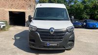 Renault Master F3500 L2H2 2.3 Blue dCi 135ch Confort Euro6 — photo 1