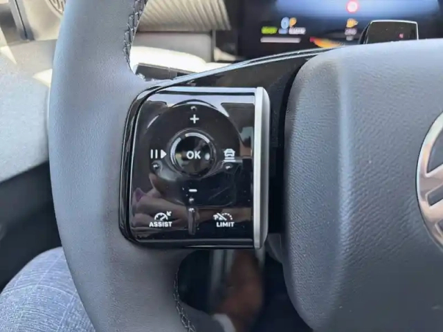 Citroën C5 Aircross hybride rechargeable 195 ch e-eat7 — photo 15