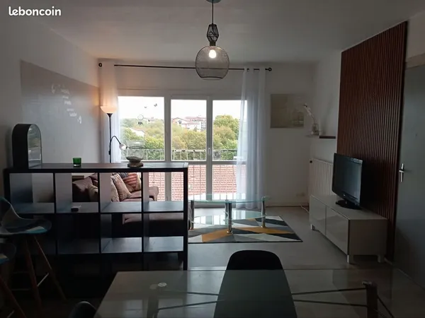 Location appartement meublé T2 Dax