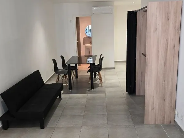 Appartement meublé Beziers centre en rdc