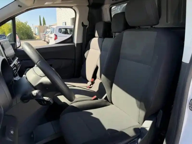 Toyota Proace 1.5 medium 100 d-4d business — photo 12