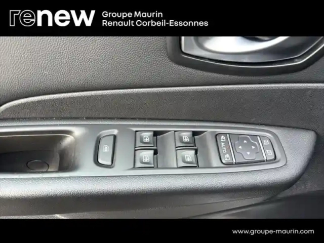 Renault Captur 0.9 tce 90ch energy intens euro6c — photo 11
