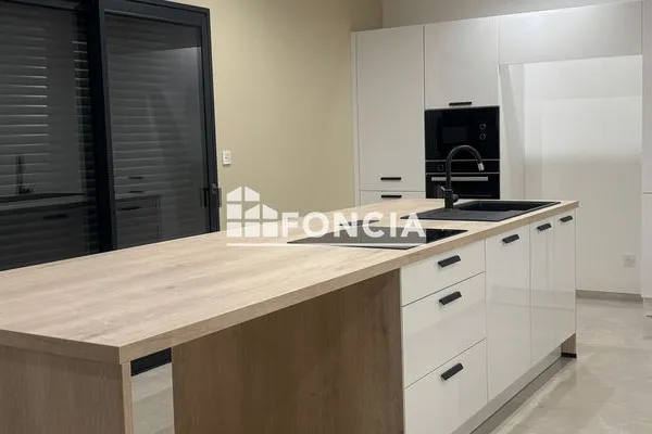 Maison 6 pièces 140 m²