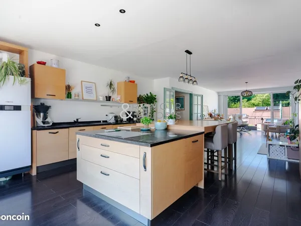 Appartement 4 pièces 127 m²