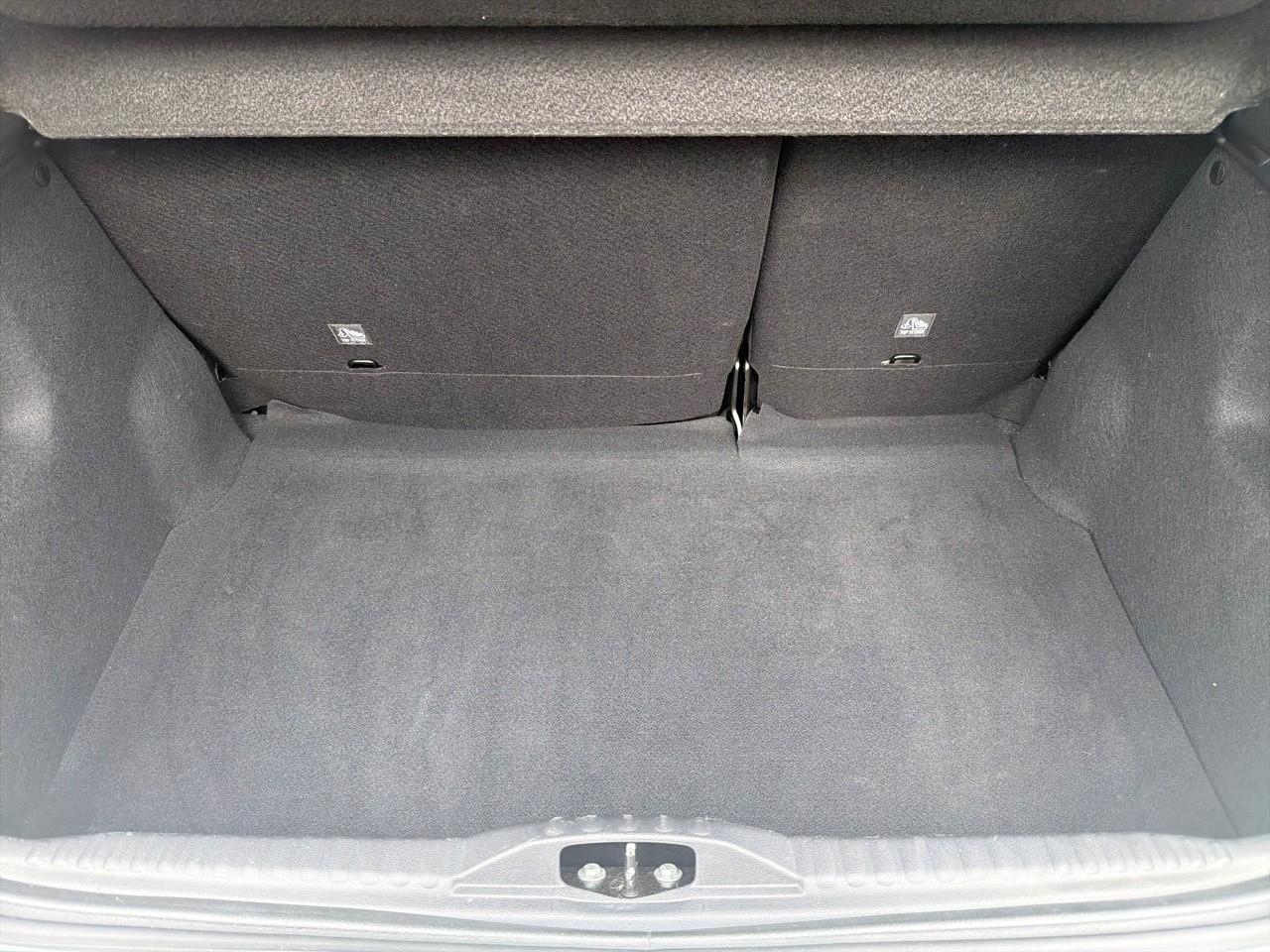 Citroën C3 1.2 puretech 83ch s&s shine — photo 6