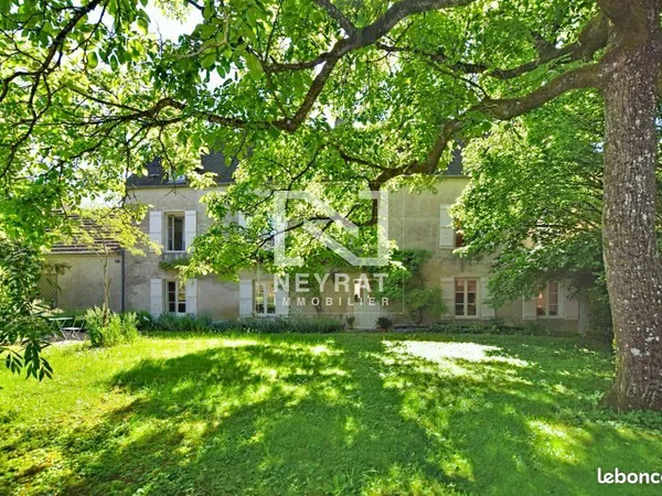 Propriété 7 pièces 230 m²
