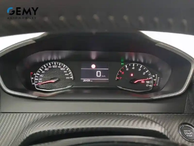 Peugeot 2008 puretech 100 s&amp;s bvm6 — photo 32
