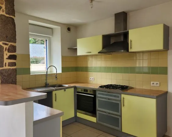 Maison 5 pièces - 127 m2 - Autoroute A84 sortie 31