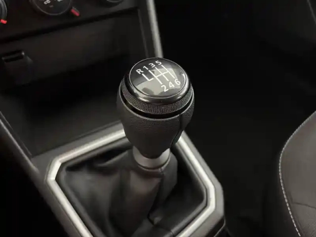 Dacia Sandero eco-g 100 — photo 23