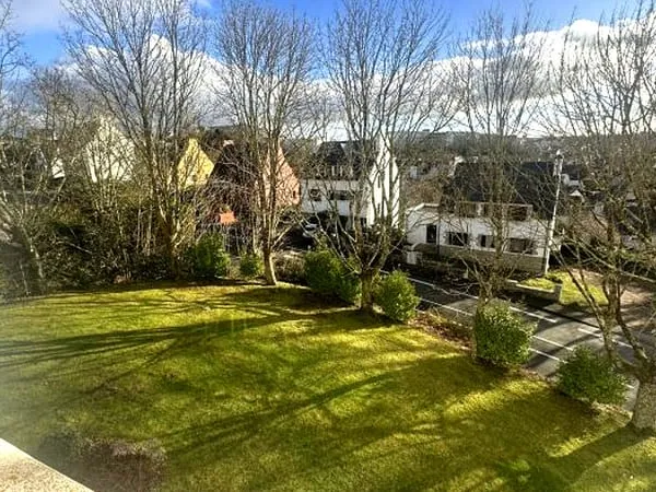 Appartement Garenne du Loup, à rénover, Balcon sud, vue dégagée, ascenseur