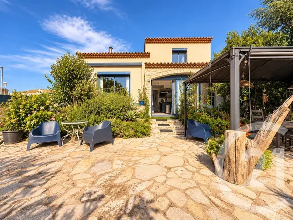 Maison 5 pièces 140 m²