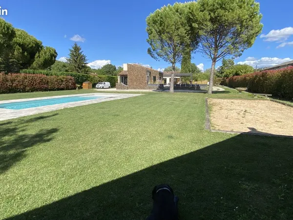 Propriété 5 pièces 170 m²