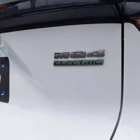 Mg Mg4 electric 51kwh - 125 kw 2wd — photo 108