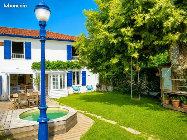 Maison familiale avec jardin et piscine à 300m de Biarritz
