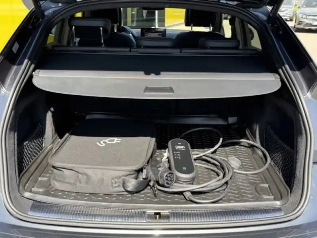 Audi Q5 55 tfsi e 2.0 367 s line quatt — photo 10