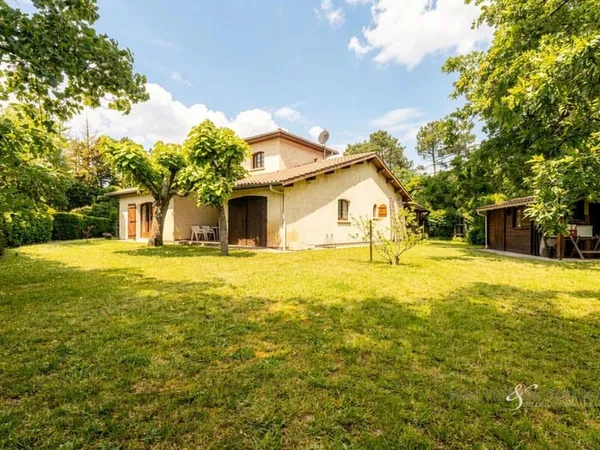 Maison 6 pièces 121 m²