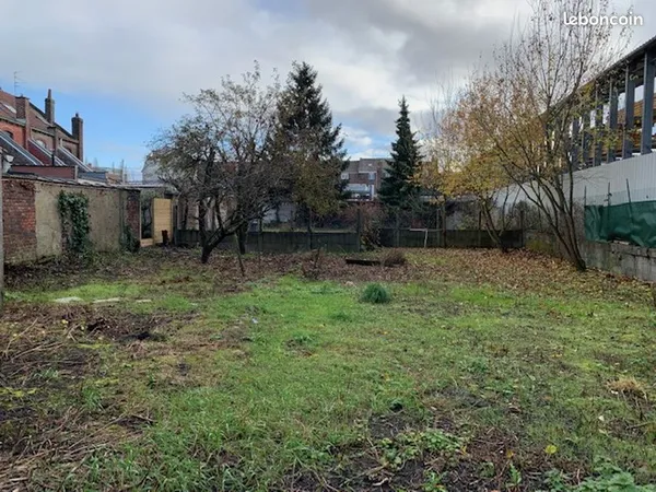 Terrain 365 m² Croix