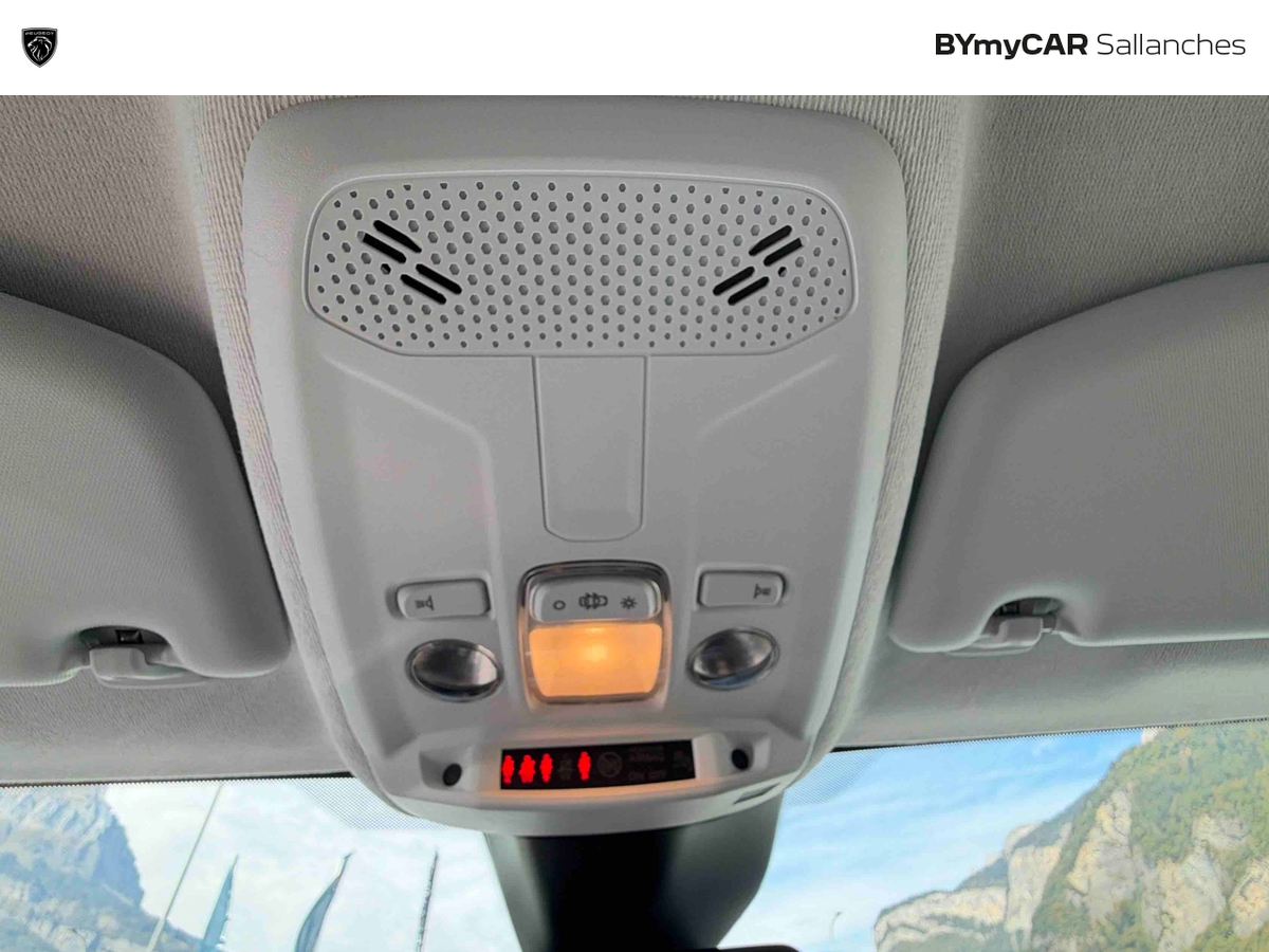 Peugeot 208 PureTech 100 S&amp;S BVM6 — photo 28