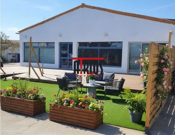 Local commercial 235 m² Hyères