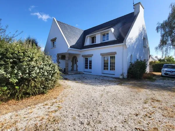 Maison 8 pièces 213 m²